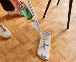 Balai Pulvérisateur avec Serpillère Microfibre CleanTech™