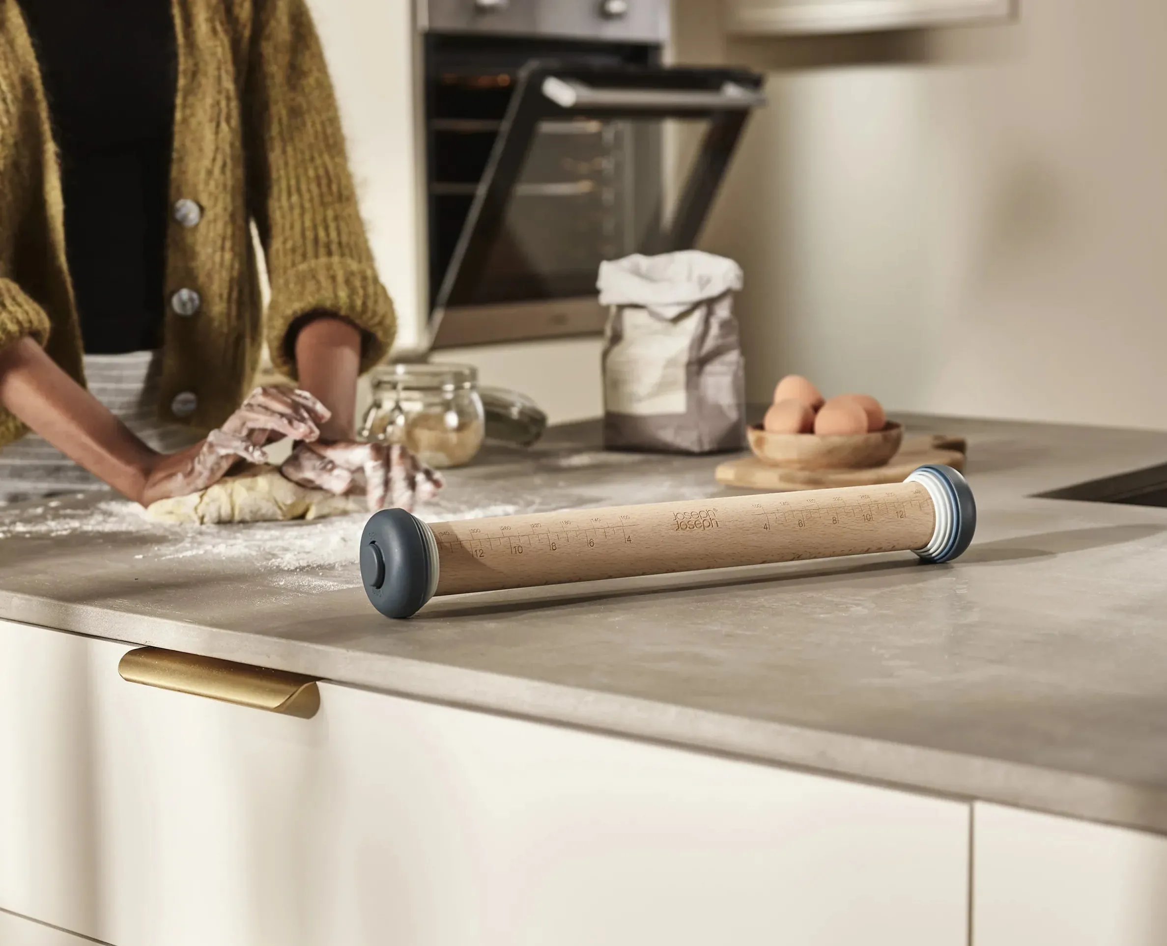 Lot de 9 Bols Nest™ 9 Plus, Rouleau à Pâtisserie PrecisionPin™ & Fouet Twist™ en Bleu