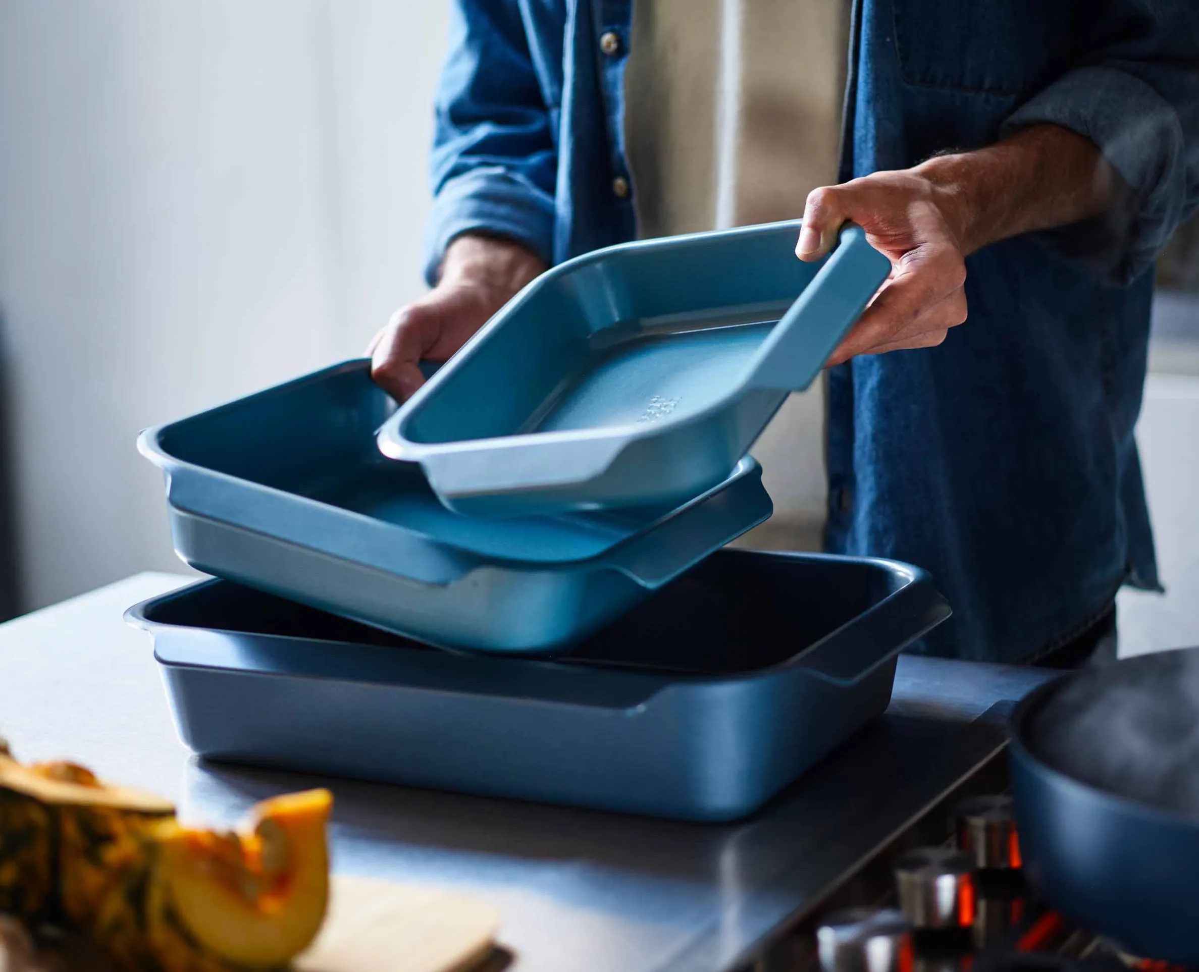 Plat à rôtir bleu moyen Nest™ Oven